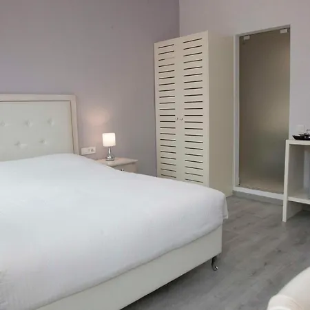 Guest house Shalom Luxury 3*