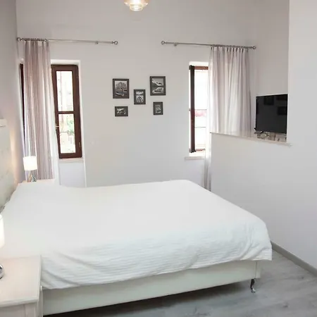 Shalom Luxury 4*