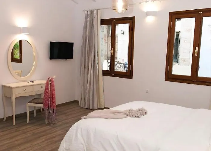 Shalom Luxury Gasthof Chania (Crete)