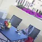 بيت ضيافة Shalom Luxury Kondilaki 4*