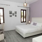بيت ضيافة Shalom Luxury Kondilaki خانيا