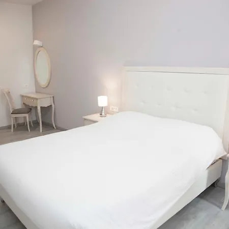 Shalom Luxury Kondilaki