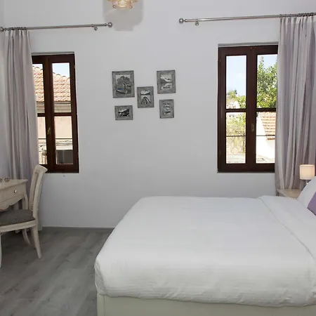 Shalom Luxury Kondilaki