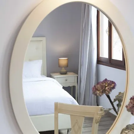 Shalom Luxury Kondilaki Pensionat 4*