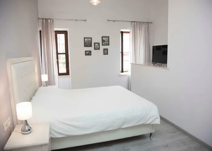 Shalom Luxury Kondilaki 4*